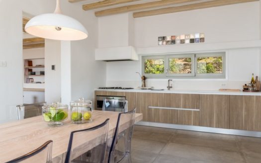 Natural Dream Estate Amra