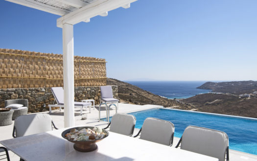 Special Villa rental #1 in Mykonos overlooking Elia bay