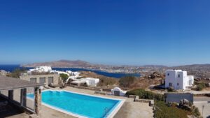 Elegant house with panoramic views in Mykonos
