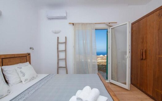 House with magnificent Mediterranean views in Mykonos-DR112127