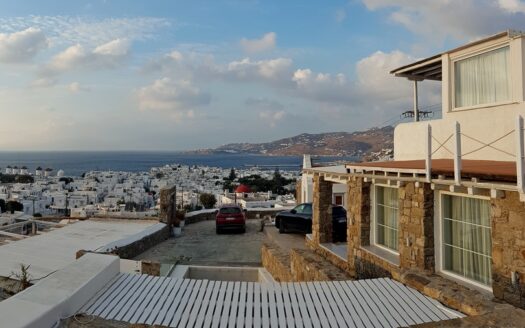 House with amazing views in Mykonos Town