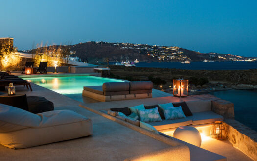 Villa Seafront Dream Cascade