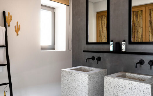 Villa Seafront Dream Cascade