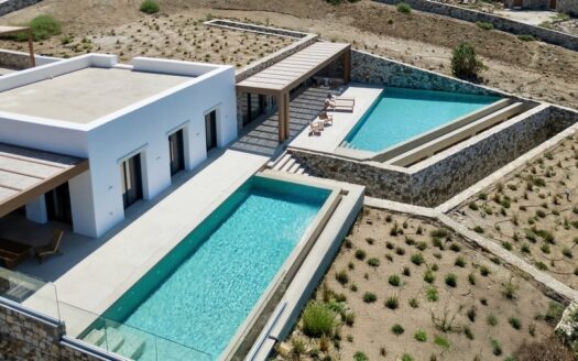 villa with privacy and views