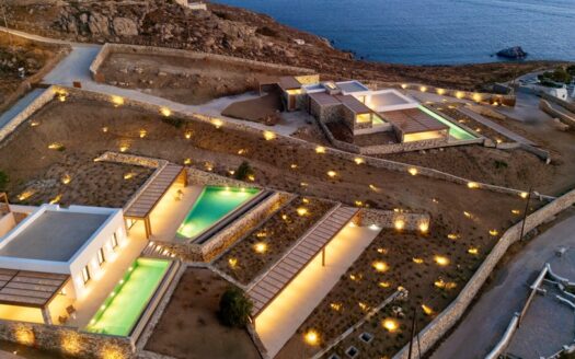 Villa with privacy and views-DR112193