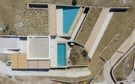 Villa with privacy and views-DR112193