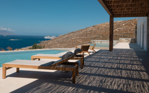 Villa with privacy and views-DR112193