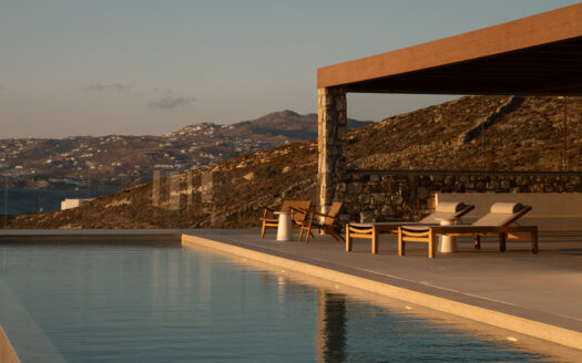 Villa with privacy and views-DR112193