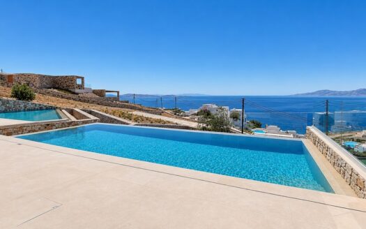 Villa with privacy and views-DR112193