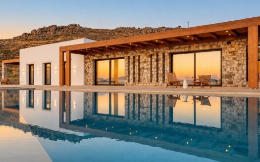 Villa with privacy and views-DR112193