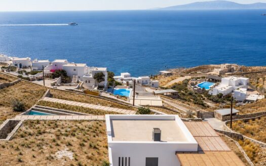 Villa with privacy and views-DR112193