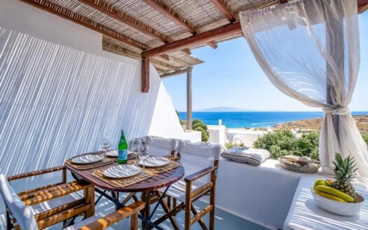 Maisonette near Lia beach