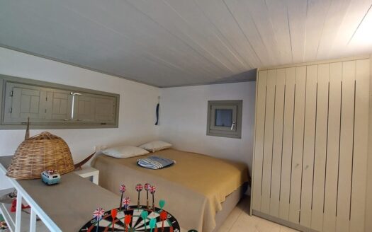 Country house with pool in Mykonos-DRK4047