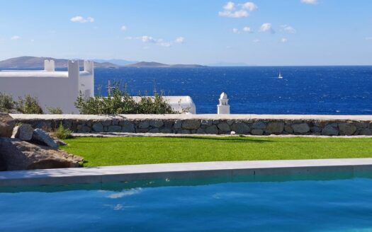 Family Home with pool-DRK2023